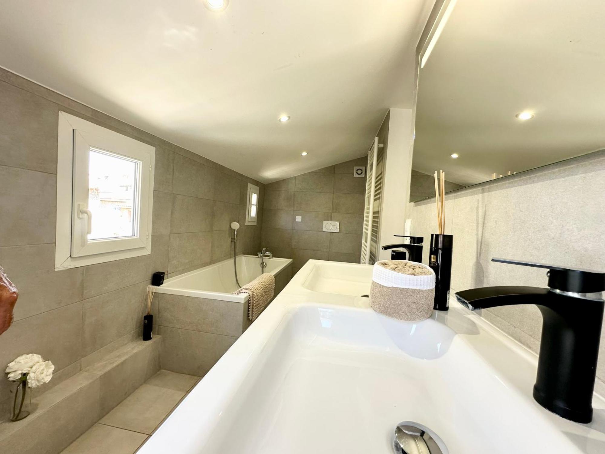 Gorgeous Brand New 2 Bedrooms Antibes Exterior photo