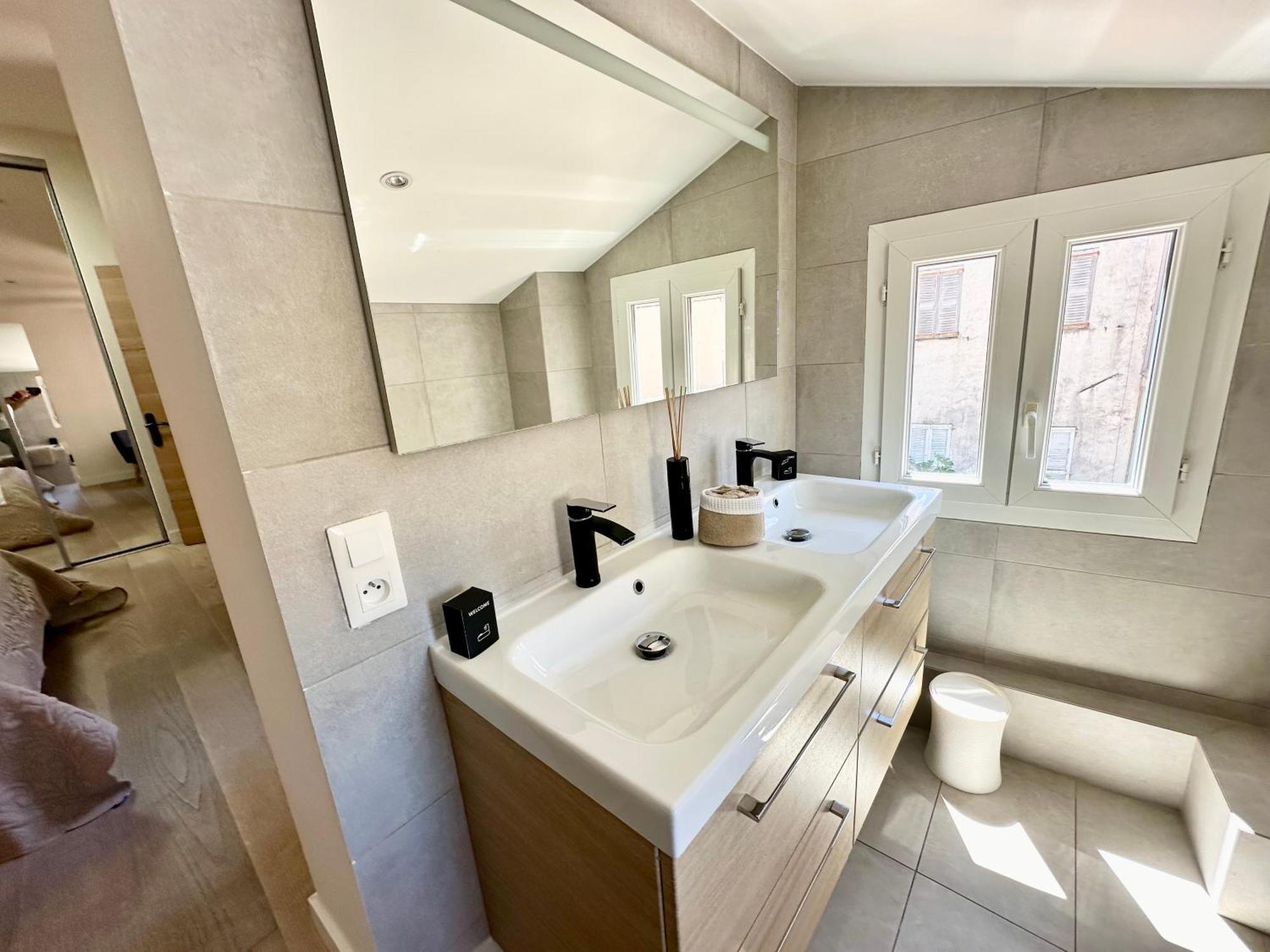 Gorgeous Brand New 2 Bedrooms Antibes Exterior photo